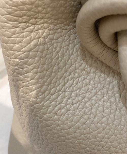 VASIC（ヴァジック）VASIC (ヴァジック) BOND MINI アイボリーの古着・服飾アイテム