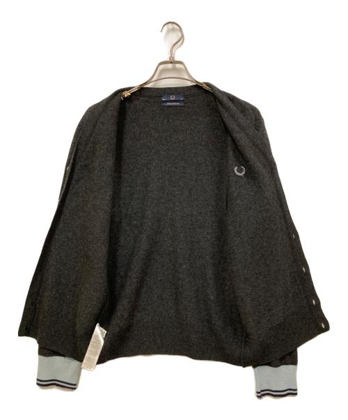 FRED PERRY（フレッドペリー）FRED PERRY (フレッドペリー) Vネックカーディガン ブラック サイズ:38の古着・服飾アイテム