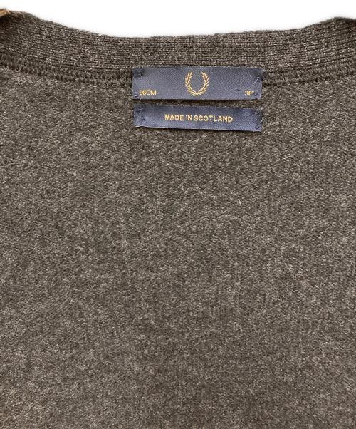 FRED PERRY（フレッドペリー）FRED PERRY (フレッドペリー) Vネックカーディガン ブラック サイズ:38の古着・服飾アイテム