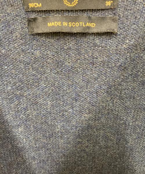 FRED PERRY（フレッドペリー）FRED PERRY (フレッドペリー) Vネックニット ブルー サイズ:38の古着・服飾アイテム