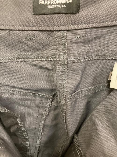 FARFOMWHAT（ファーフロムワット）FARFOMWHAT (ファーフロムワット) ブルーポイントジッパービッグポケットストラップパンツ グレー サイズ:SIZE 2の古着・服飾アイテム