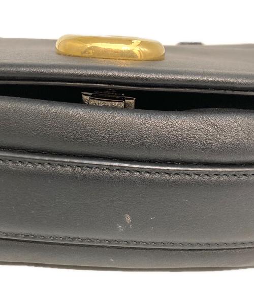 MARC JACOBS（マークジェイコブズ）MARC JACOBS (マークジェイコブズ) Kiki サドルバッグ ブラックの古着・服飾アイテム