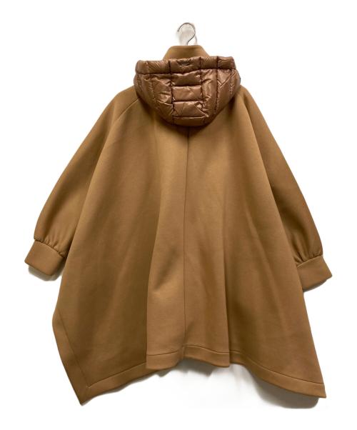 HERNO RESPORT（ヘルノ）HERNO RESPORT (ヘルノ) ケープ/ポンチョ ベージュ サイズ:SIZE 42の古着・服飾アイテム