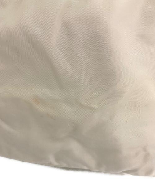 PRADA（プラダ）PRADA (プラダ) リバーシブルナイロントートバッグ ホワイトの古着・服飾アイテム