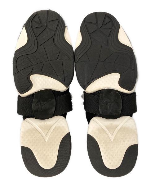 GIUSEPPE ZANOTTI（ジュゼッペザノッティ）GIUSEPPE ZANOTTI (ジュゼッペザノッティ) クリスタル装飾パンプス ブラック サイズ:38の古着・服飾アイテム