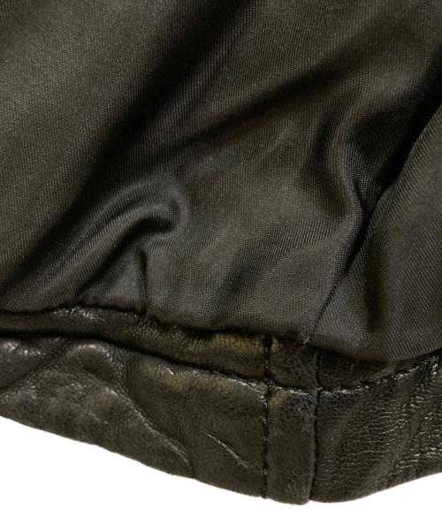 BURBERRY BLACK LABEL（バーバリーブラックレーベル）BURBERRY BLACK LABEL (バーバリーブラックレーベル) M-65フィールドラムレザージャケット ブラック サイズ:Mの古着・服飾アイテム