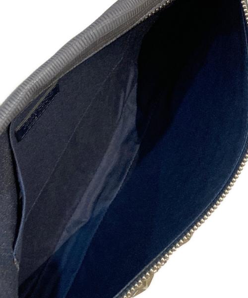 JIMMY CHOO（ジミーチュウ）JIMMY CHOO (ジミーチュウ) スタースタッズクラッチバッグ ネイビーの古着・服飾アイテム