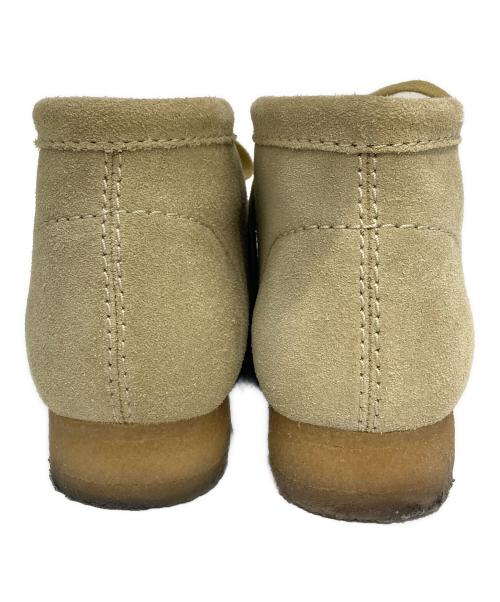 CLARKS ORIGINALS（クラークス オリジナルズ）Clarks Originals (クラークス オリジナルズ) ワラビースウェードブーツ ベージュ サイズ:SIZE 26.5cmの古着・服飾アイテム