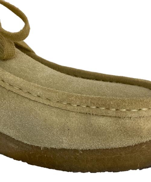 CLARKS ORIGINALS（クラークス オリジナルズ）Clarks Originals (クラークス オリジナルズ) ワラビースウェードブーツ ベージュ サイズ:SIZE 26.5cmの古着・服飾アイテム
