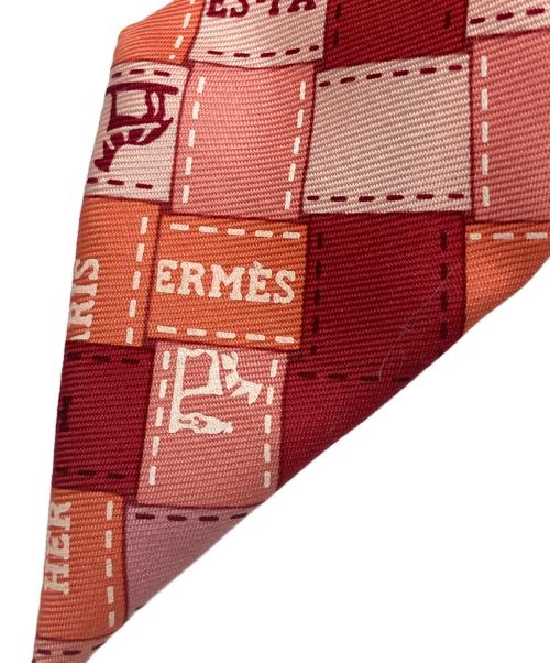 HERMES（エルメス）HERMES (エルメス) シルクツイリー/Bolduc au Carre ピンク×レッドの古着・服飾アイテム