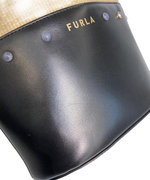 FURLA（フルラ）FURLA (フルラ) SHARE MINI BUCKET ブラック×ベージュ サイズ:-の古着・服飾アイテム