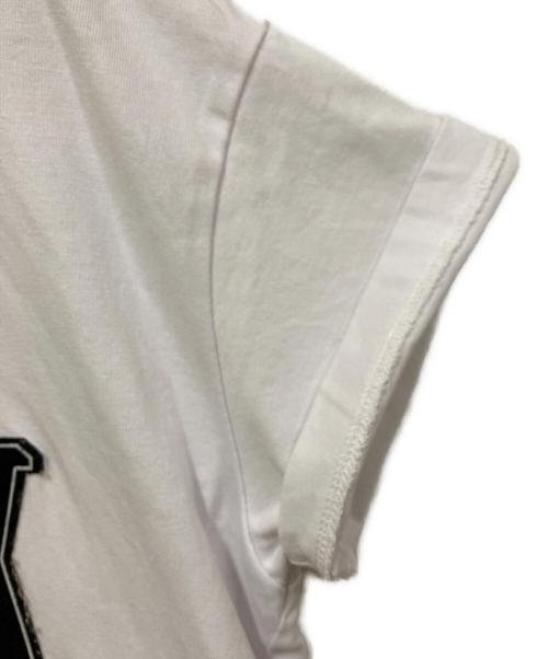 ARMANI EXCHANGE（アルマーニ エクスチェンジ）ARMANI EXCHANGE (アルマーニ エクスチェンジ) AXロゴワッペンTシャツ ホワイト サイズ:Mの古着・服飾アイテム