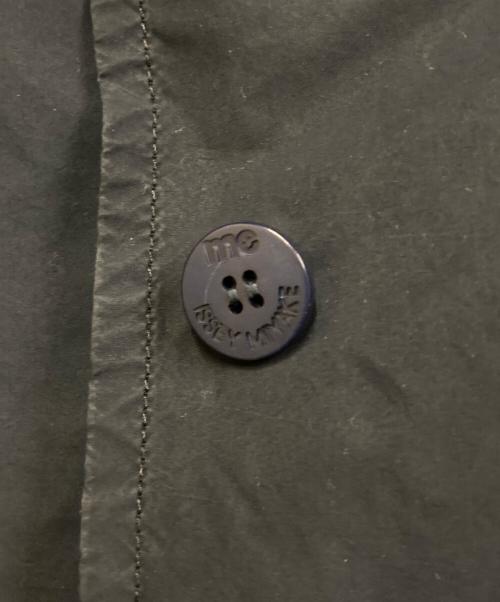 ISSEY MIYAKE me（イッセイ ミヤケ ミー）ISSEY MIYAKE me (イッセイ ミヤケ ミー) デカボタンパッカリングコート ネイビー サイズ:記載なしの古着・服飾アイテム