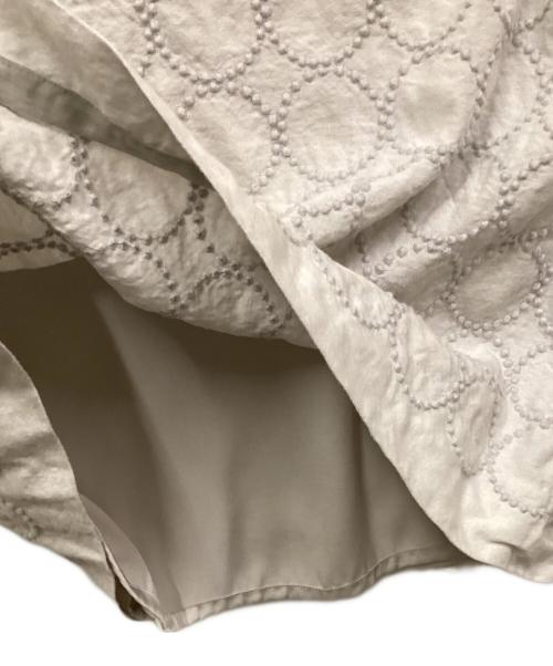 mina perhonen（ミナ ペルホネン）mina perhonen (ミナ ペルホネン) tambourine ノースリーブワンピース アイボリー サイズ:36の古着・服飾アイテム