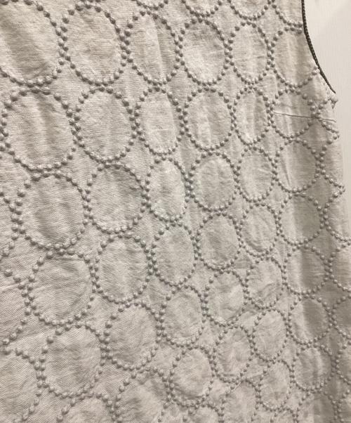 mina perhonen（ミナ ペルホネン）mina perhonen (ミナ ペルホネン) tambourine ノースリーブワンピース アイボリー サイズ:36の古着・服飾アイテム