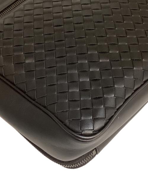 BOTTEGA VENETA（ボッテガベネタ）BOTTEGA VENETA (ボッテガベネタ) イントレチャートメッセンジャーバッグ ブラックの古着・服飾アイテム