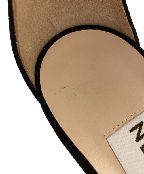 NEBULONIE（ネブローニ）NEBULONIE (ネブローニ) ビジューストラップパンプス ブラック サイズ:SIZE 37.5の古着・服飾アイテム