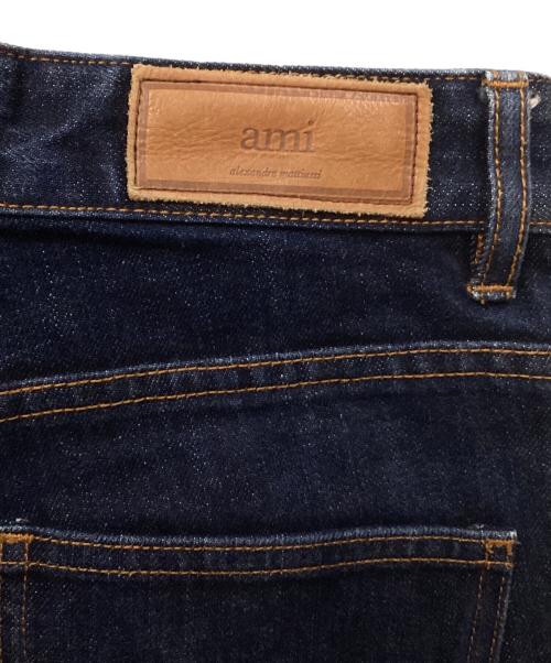 AMI Alexandre Mattiussi（アミアレクサンドルマテュッシ）AMI Alexandre Mattiussi (アミアレクサンドルマテュッシ) デニムパンツ インディゴ サイズ:W25の古着・服飾アイテム
