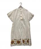 l'atelier du savonアトリエドゥサボン）の古着「ひまわり刺繍リネン混ワンピース」｜ホワイト