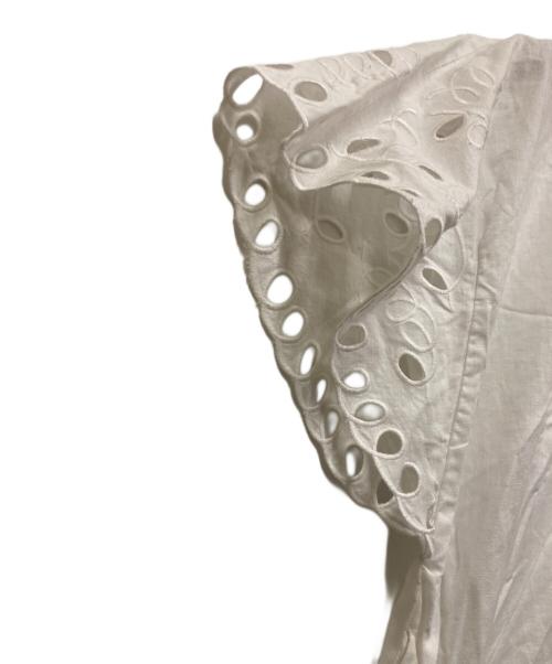 l'atelier du savon（アトリエドゥサボン）l'atelier du savon (アトリエドゥサボン) ひまわり刺繍リネン混ワンピース ホワイト サイズ:FREEの古着・服飾アイテム