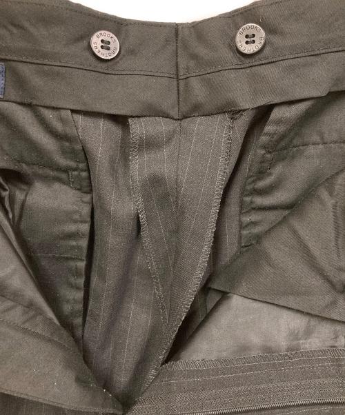 BROOKS BROTHERS（ブルックスブラザーズ）BROOKS BROTHERS (ブルックスブラザーズ) 3B ピンストライプシングルスーツ セットアップ チャコールグレー サイズ:ジャケット38SHT、パンツSIZE 32Wの古着・服飾アイテム