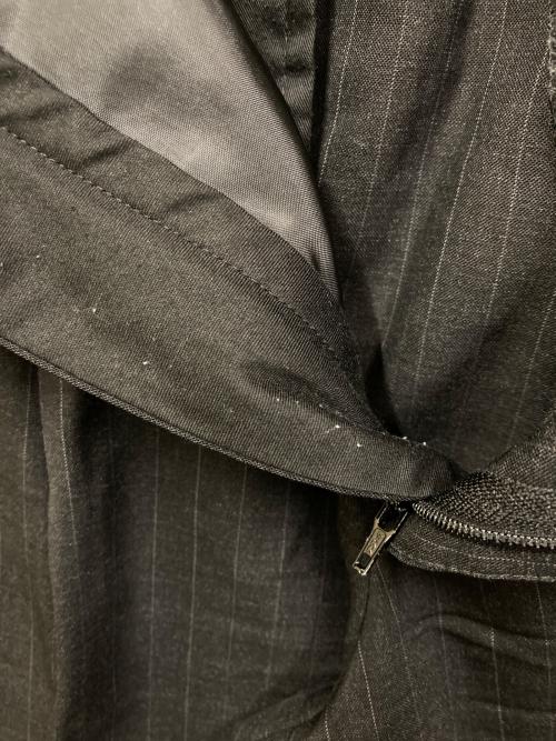 BROOKS BROTHERS（ブルックスブラザーズ）BROOKS BROTHERS (ブルックスブラザーズ) 3B ピンストライプシングルスーツ セットアップ チャコールグレー サイズ:ジャケット38SHT、パンツSIZE 32Wの古着・服飾アイテム