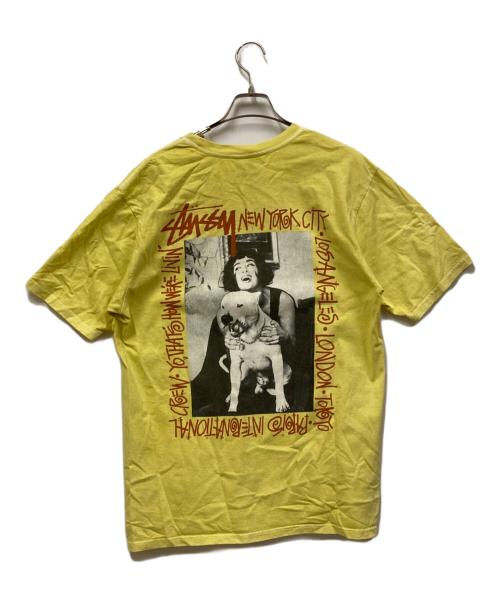 stussy（ステューシー）stussy (ステューシー) HOW WE'RE LIVIN' PIGMENT DYED TEE イエロー サイズ:Mの古着・服飾アイテム
