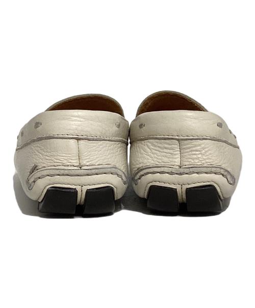 PRADA（プラダ）PRADA (プラダ) ドライビングシューズ/ローファー ホワイト サイズ:6の古着・服飾アイテム