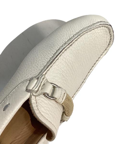 PRADA（プラダ）PRADA (プラダ) ドライビングシューズ/ローファー ホワイト サイズ:6の古着・服飾アイテム