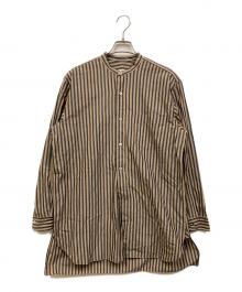 COMOLI（コモリ）の古着「ストライプバンドカラーシャツ」｜ネイビー×ベージュ