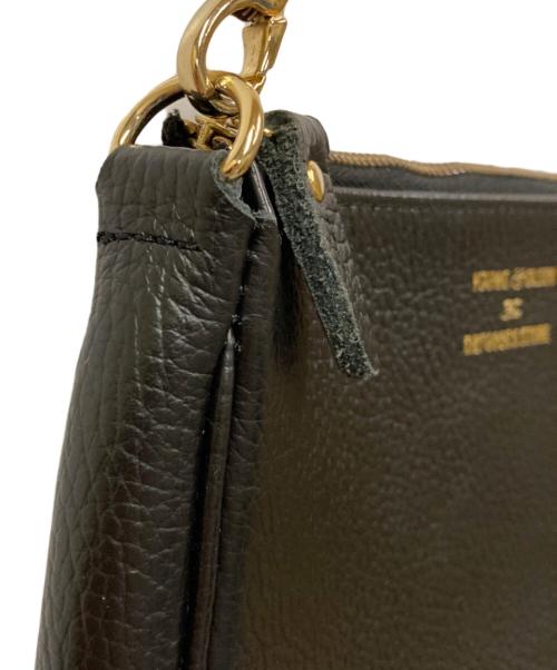 YOUNG & OLSEN The DRYGOODS STORE（ヤングアンドオルセン ザ ドライグッズストア）YOUNG & OLSEN The DRYGOODS STORE (ヤングアンドオルセン ザ ドライグッズストア) FRAMeWORK (フレームワーク) FRAMeWORK別注ミニハンドバッグ ブラックの古着・服飾アイテム