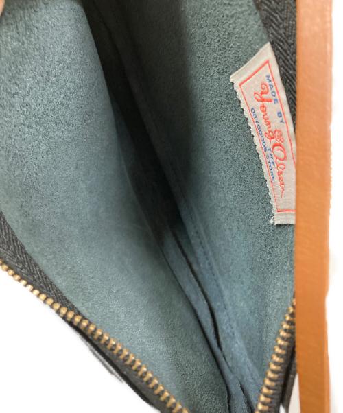 YOUNG & OLSEN The DRYGOODS STORE（ヤングアンドオルセン ザ ドライグッズストア）YOUNG & OLSEN The DRYGOODS STORE (ヤングアンドオルセン ザ ドライグッズストア) FRAMeWORK (フレームワーク) FRAMeWORK別注ミニハンドバッグ ブラックの古着・服飾アイテム