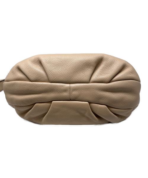 Marc by Marc Jacobs（マークバイマークジェイコブス）Marc by Marc Jacobs (マークバイマークジェイコブス) ショルダーバッグ ベージュの古着・服飾アイテム
