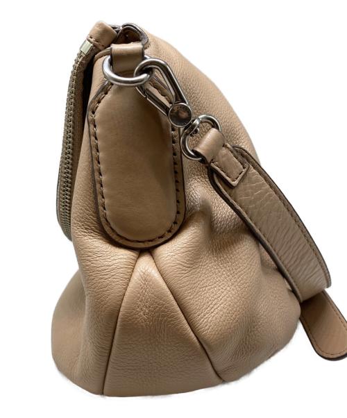 Marc by Marc Jacobs（マークバイマークジェイコブス）Marc by Marc Jacobs (マークバイマークジェイコブス) ショルダーバッグ ベージュの古着・服飾アイテム