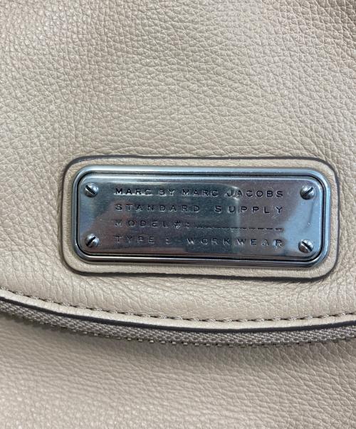 Marc by Marc Jacobs（マークバイマークジェイコブス）Marc by Marc Jacobs (マークバイマークジェイコブス) ショルダーバッグ ベージュの古着・服飾アイテム