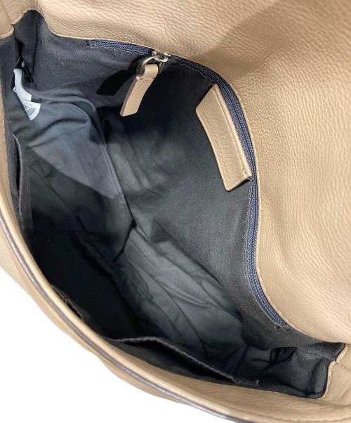 Marc by Marc Jacobs（マークバイマークジェイコブス）Marc by Marc Jacobs (マークバイマークジェイコブス) ショルダーバッグ ベージュの古着・服飾アイテム