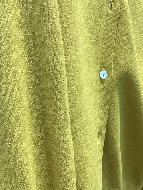 SOEJU（ソージュ）SOEJU (ソージュ) Vネックショートカーディガン イエロー サイズ:Mの古着・服飾アイテム