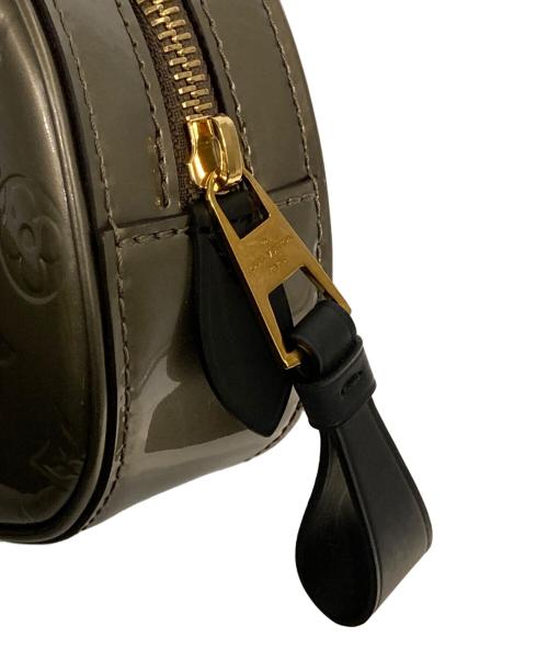 LOUIS VUITTON（ルイ ヴィトン）LOUIS VUITTON (ルイ ヴィトン) モノグラムヴェルニ ベルトバッグ メタリックグレーの古着・服飾アイテム