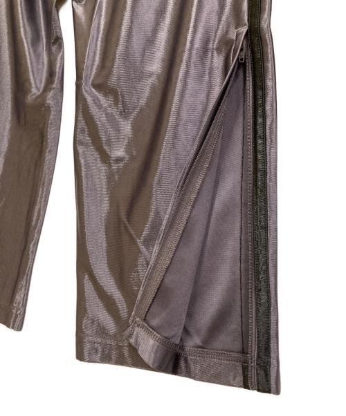 adidas（アディダス）adidas (アディダス) ファイヤーバード アディカラー メタリック トラックパンツ シルバー サイズ:Mの古着・服飾アイテム