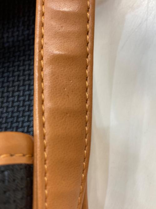 Yves Saint Laurent（イヴサンローラン）Yves Saint Laurent (イヴサンローラン) ヴィンテージショルダーバッグ ブラウン×ブラックの古着・服飾アイテム