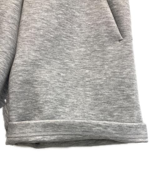 THE NORTH FACE（ザ ノース フェイス）THE NORTH FACE (ザ ノース フェイス) テックエアー スウェットショーツ グレー サイズ:Sの古着・服飾アイテム