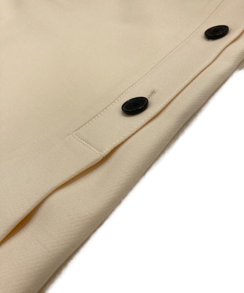 Christian Dior（クリスチャン ディオール）Christian Dior (クリスチャン ディオール) シルク混ウールノースリーブワンピース ベージュ サイズ:38の古着・服飾アイテム