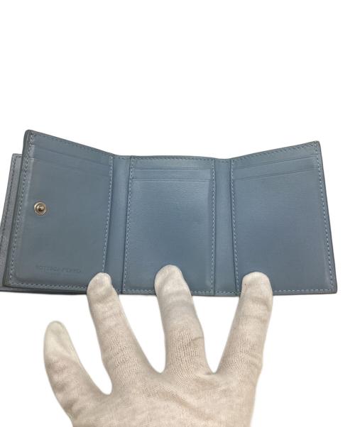 BOTTEGA VENETA（ボッテガベネタ）BOTTEGA VENETA (ボッテガベネタ) イントレチャートコンパクトウォレット ブルーの古着・服飾アイテム