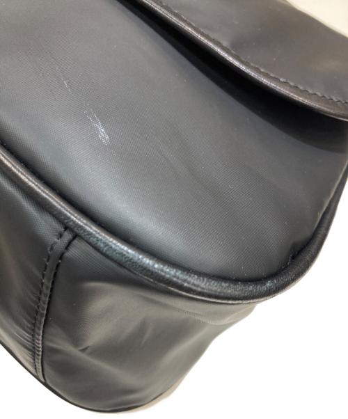 HUNTING WORLD（ハンティングワールド）HUNTING WORLD (ハンティングワールド) バチューデイトリップショルダーバック ブラックの古着・服飾アイテム