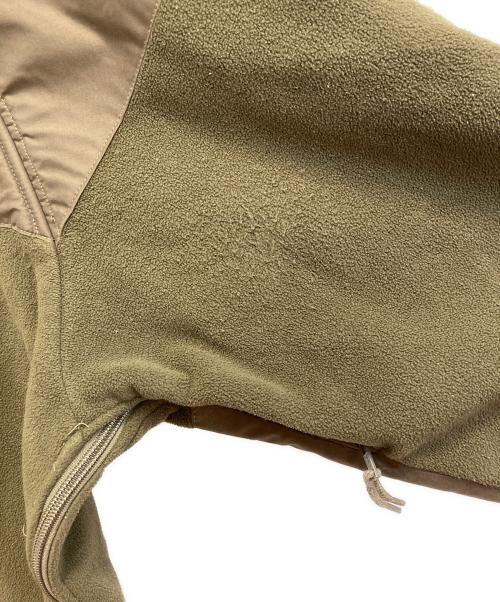 ハンガリー軍（ハンガリーグン）ハンガリー軍 (ハンガリーグン) フリースジャケット オリーブ サイズ:48の古着・服飾アイテム