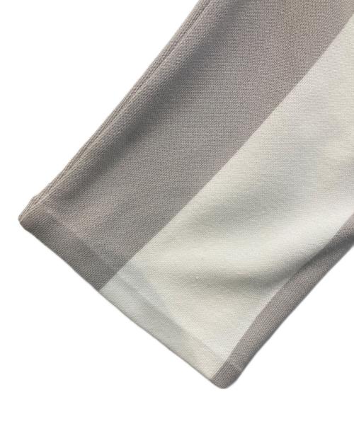 BEARDSLEY（ビアズリー）BEARDSLEY (ビアズリー) ワイドボーダーニット ホワイト×グレー サイズ:SIZE Freeの古着・服飾アイテム