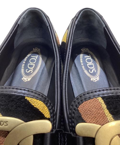 TOD'S（トッズ）TOD'S (トッズ) ケイト ローファー ブラック×イエロー サイズ:35の古着・服飾アイテム