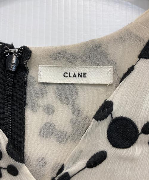 CLANE（クラネ）CLANE (クラネ) “EMBROIDERY FLOWER ONE PIECE” ホワイト×ブラック サイズ:Sの古着・服飾アイテム