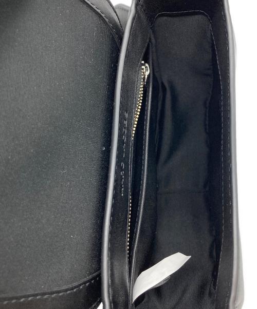 MARC JACOBS（マークジェイコブス）MARC JACOBS (マークジェイコブス) カバード J マーク サドル バッグ ブラックの古着・服飾アイテム