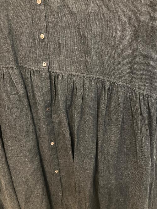 merci par artisan fabrique（メルシー パールティザンファブリック）merci par artisan fabrique (メルシー パールティザンファブリック) リネンブラウスワンピース グレー サイズ:FREEの古着・服飾アイテム